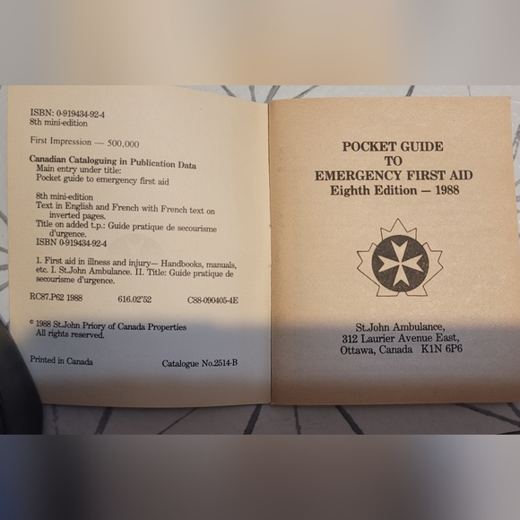 Lexus. First aid kit. Bag with contents. - Picture 8 of 11